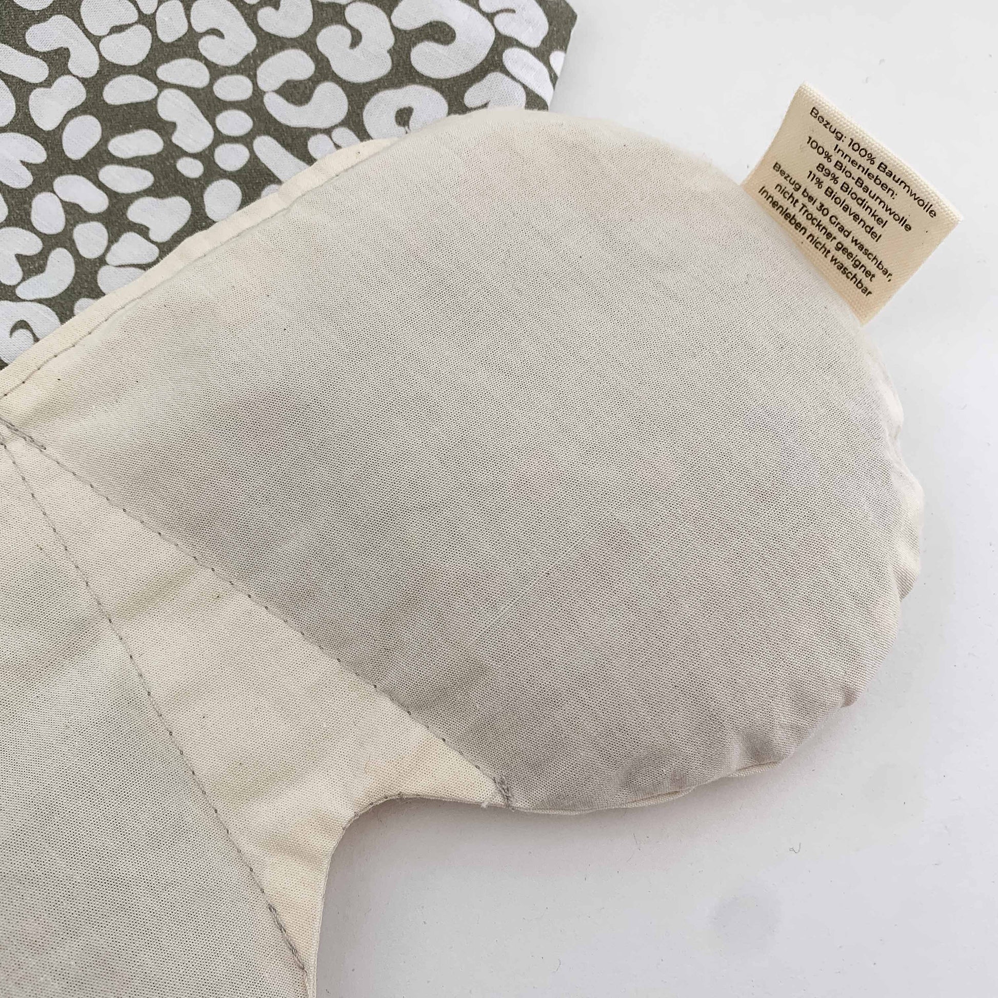 Sage eyes cushion - Leo pattern