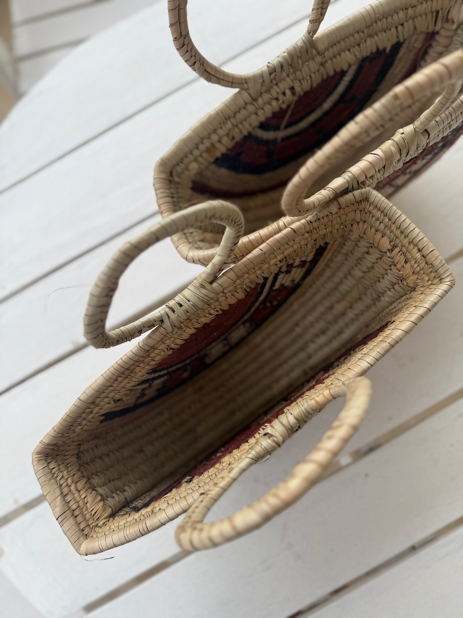 AGBALẽ - Room fiber basket, naturally tinted, handmade