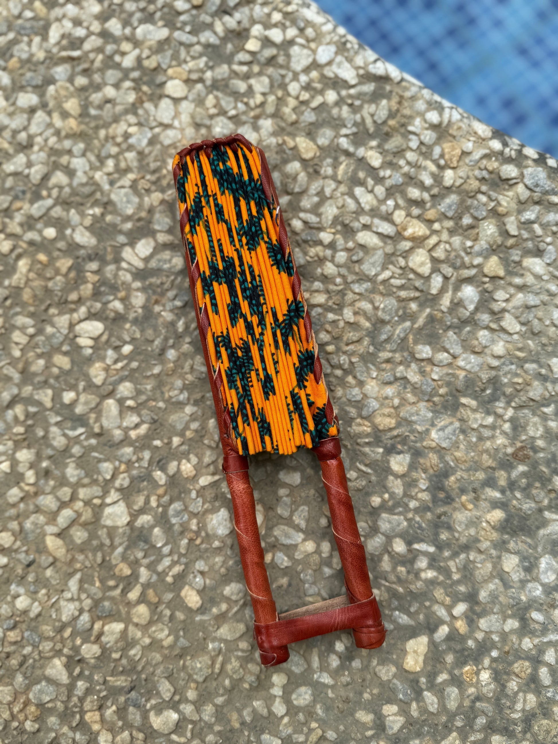 AFɔvi - foldable wax and goat leather range, handmade