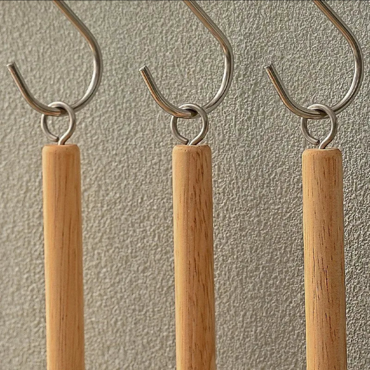 Wooden dish brush with replaceable head - cleaning accessory for pots and kitchen | Fynlora