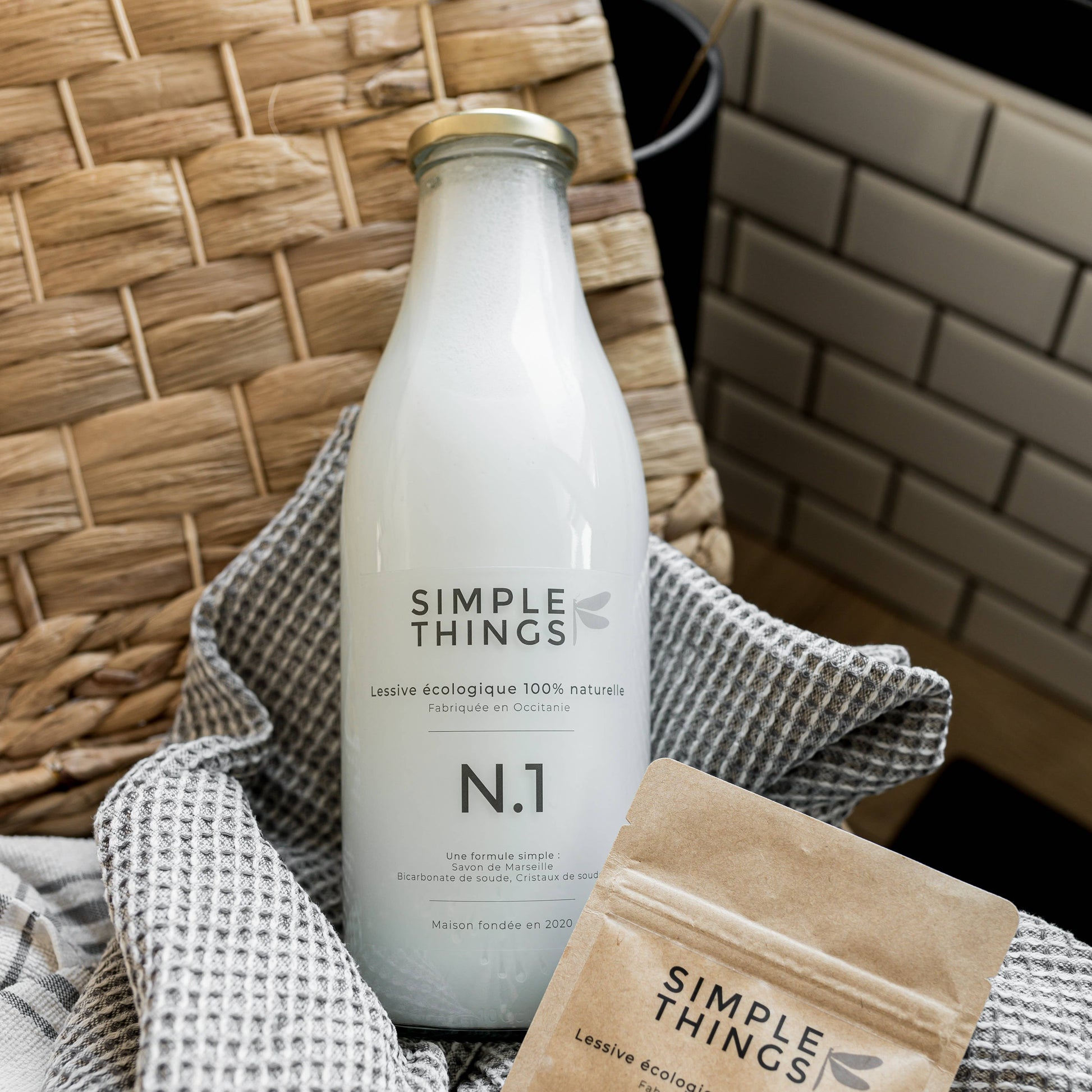 Natural detergent with Marseille soap