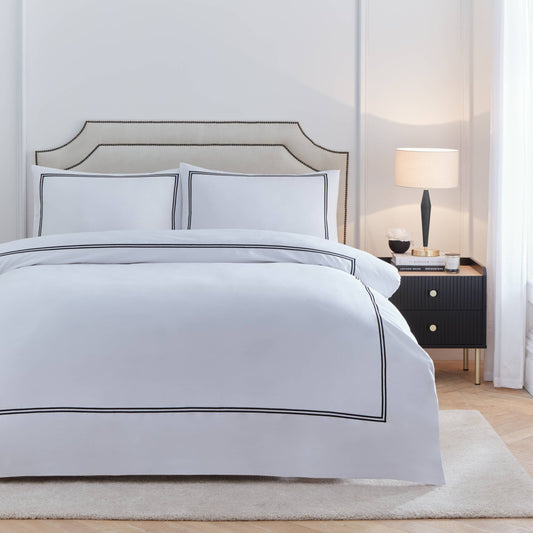 Ensemble housse de couette en coton 100% brodé Elara Noir