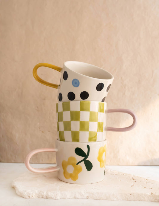 Mug en céramique à motif de fleurs jaunes