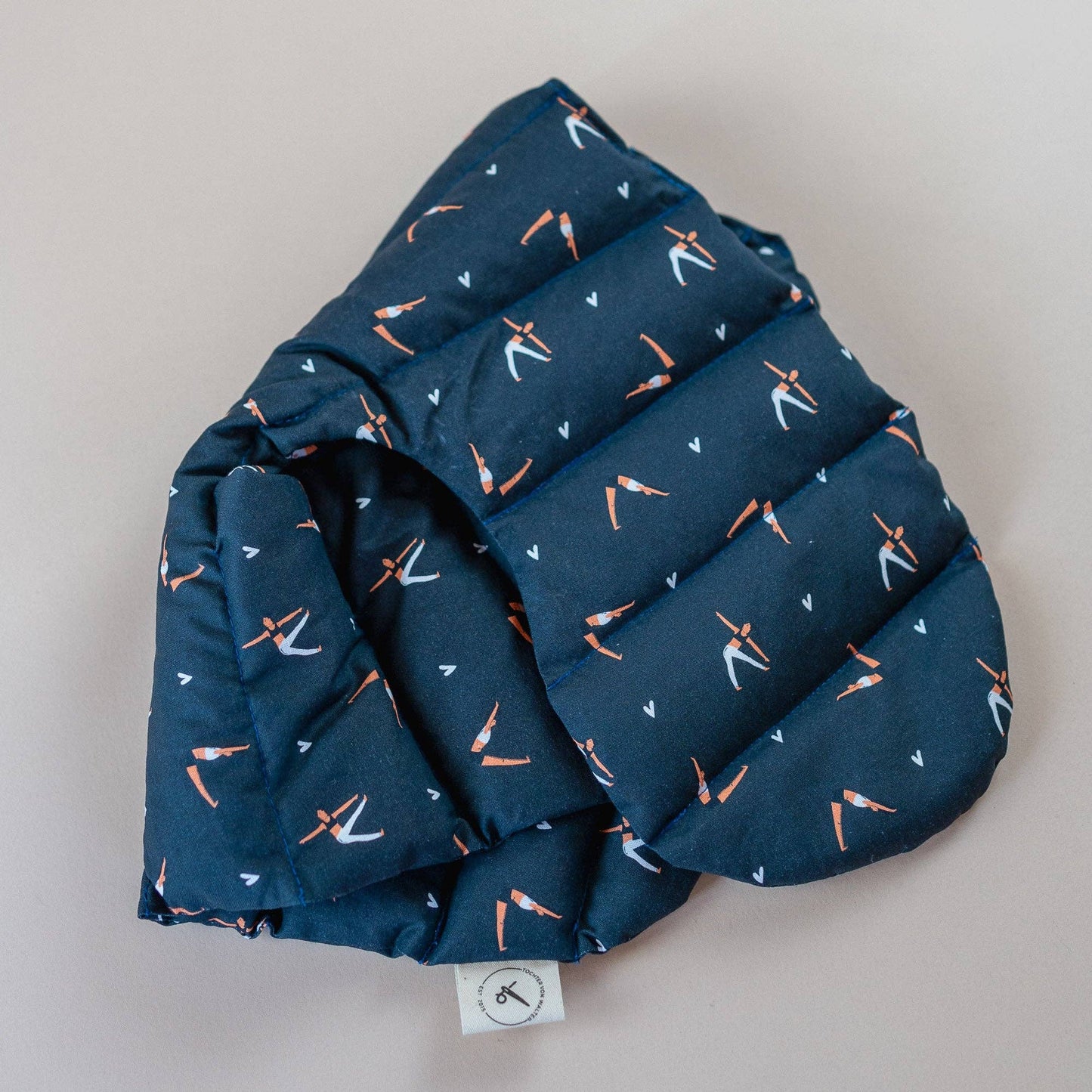 Nakkepute med yoga-mønster