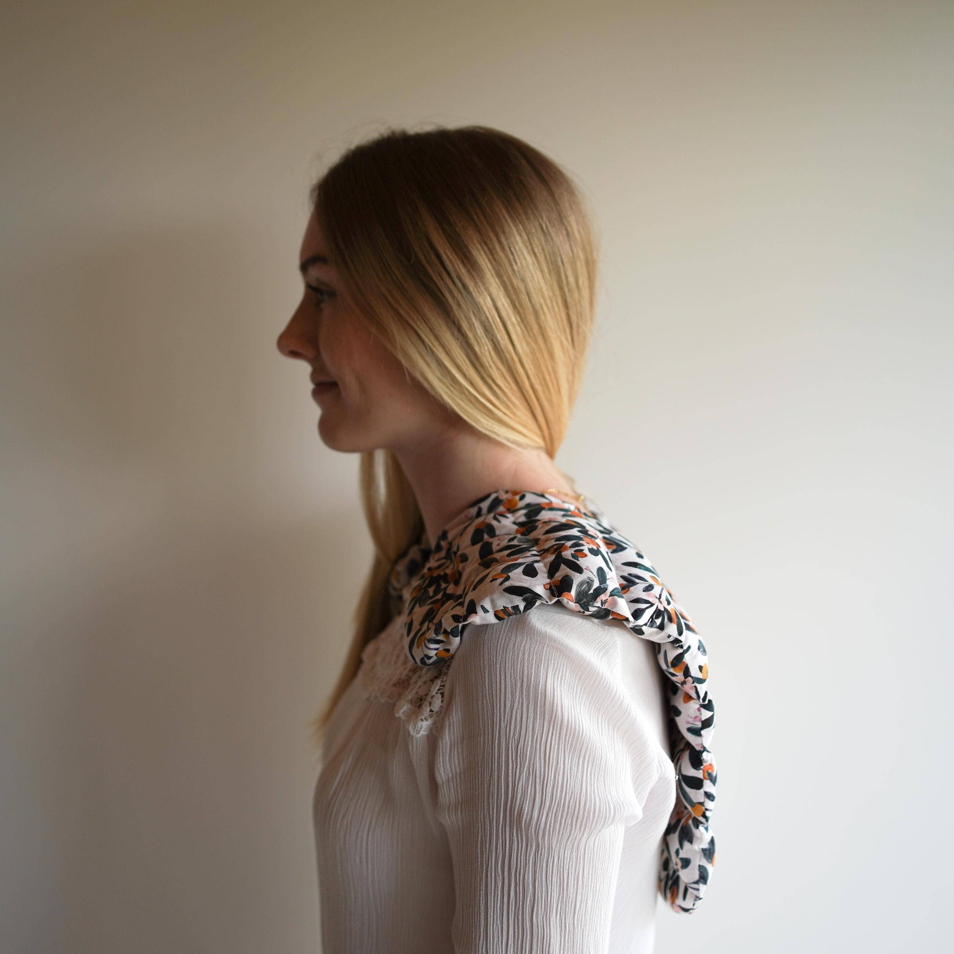 Orange neck cushion
