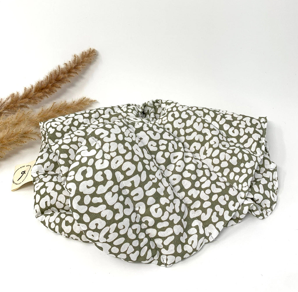 Leoprint cervical cushion